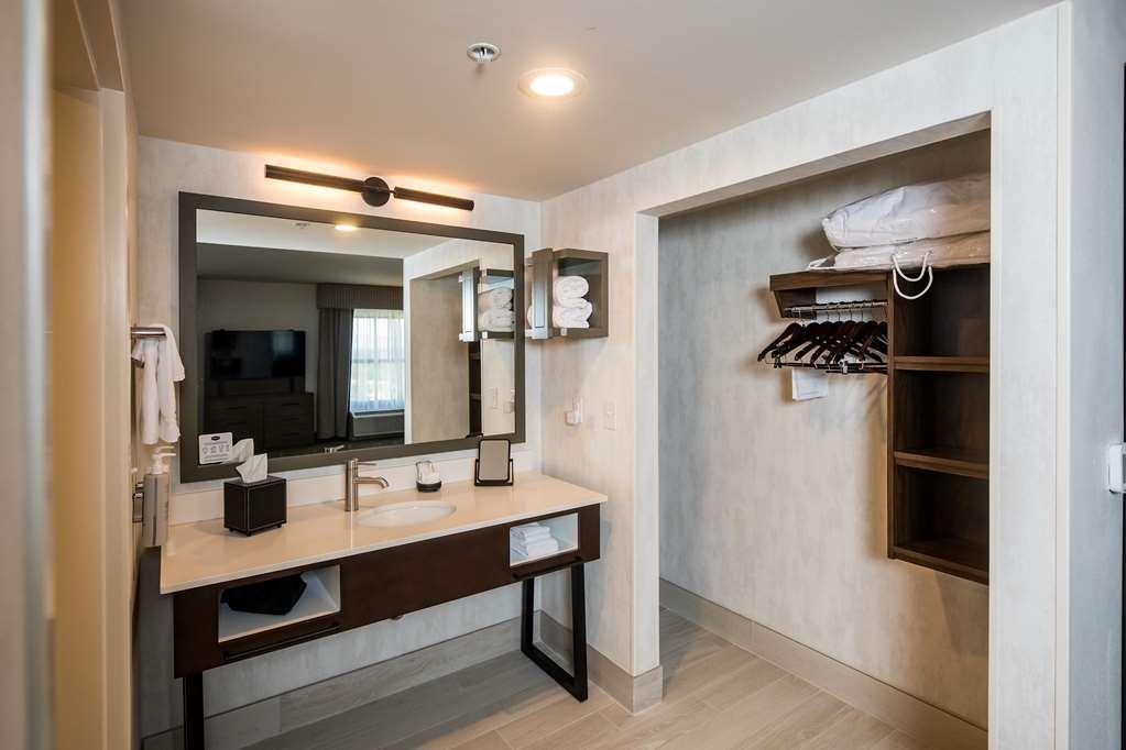 Hampton Inn & Suites Dobson Room photo