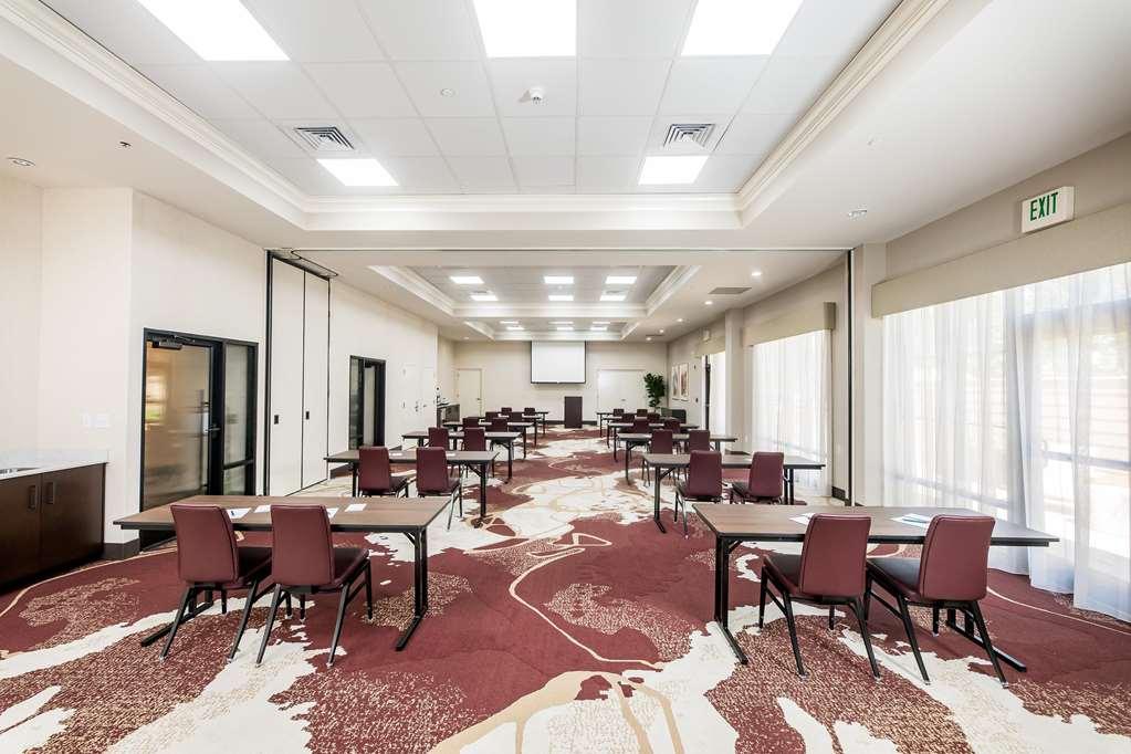 Hampton Inn & Suites Dobson Facilities photo