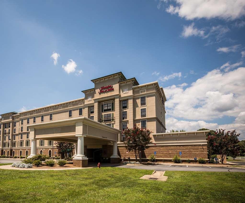 Hampton Inn & Suites Dobson Exterior photo